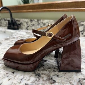 Chic Brown Platform Heels Size 7